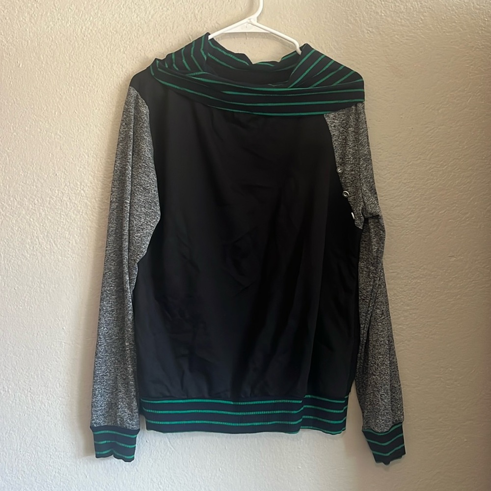 Asymmetrical off the shoulder long sleeved shirt